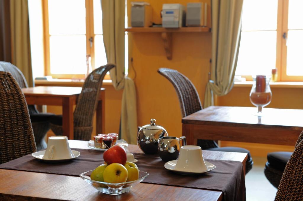 Logis De Nantas Bed & Breakfast Saint-Jean-Bonnefonds Luaran gambar